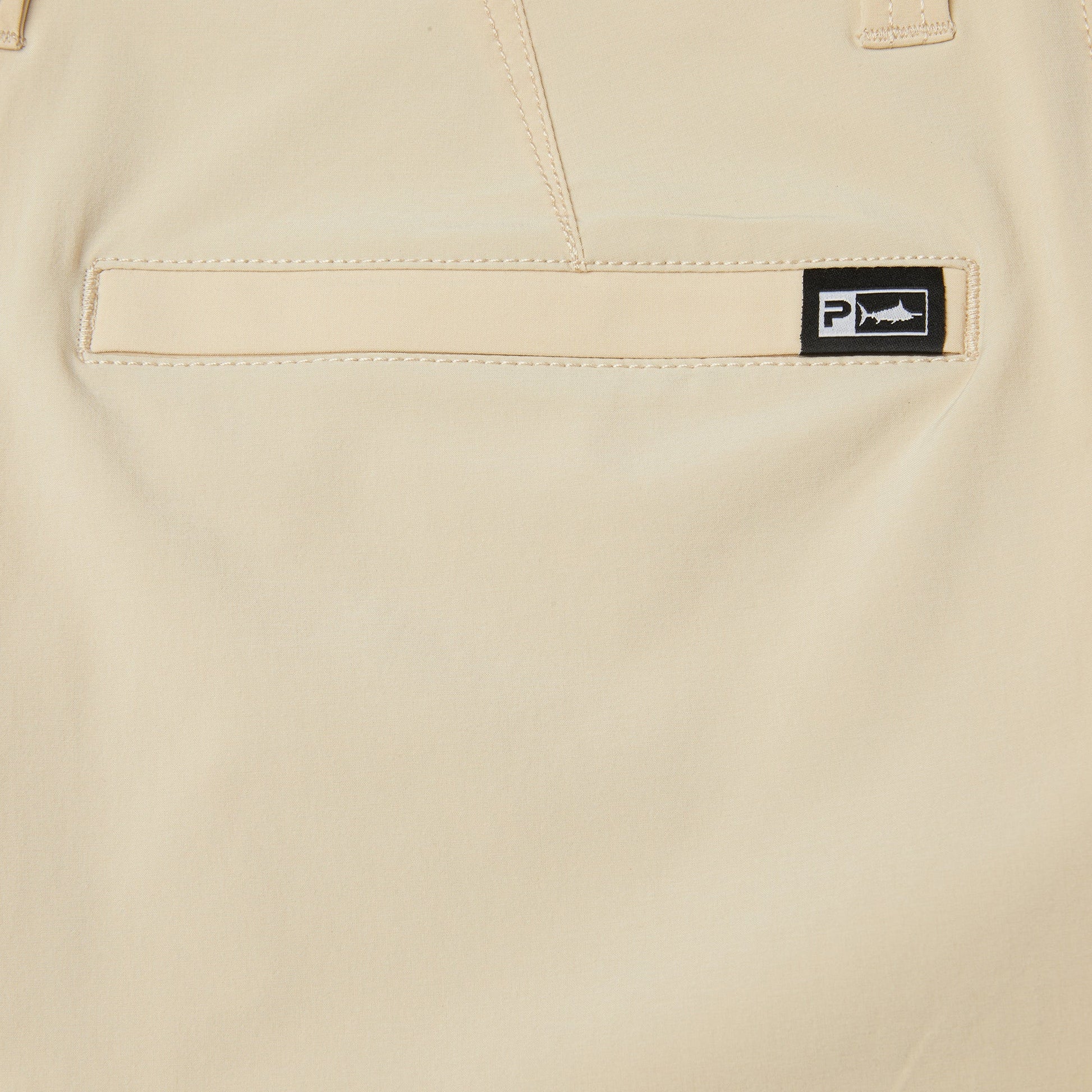 Pelagic Top Pick | Hybrid Shorts 20" - Mako