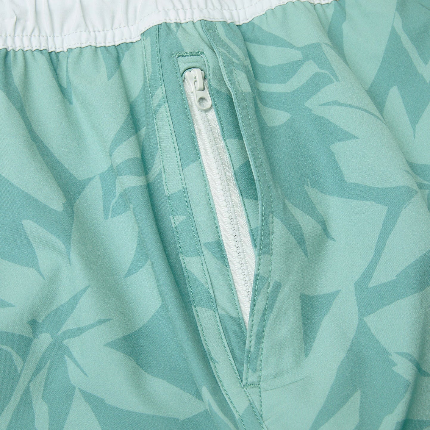 Pelagic Quality | Elastic Waist Shorts 18" - Downswell