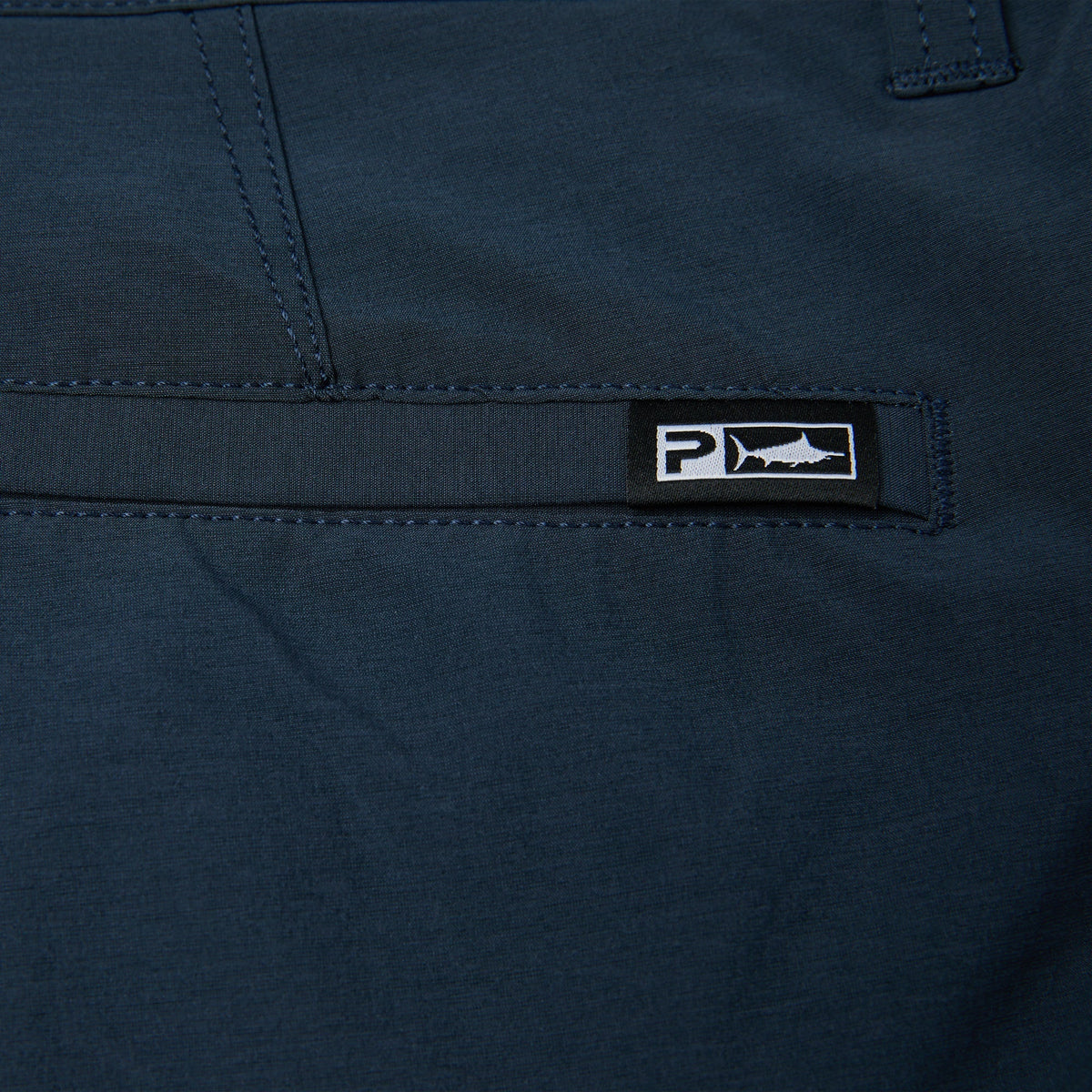 Pelagic Top Pick | Hybrid Shorts 18" - Mako