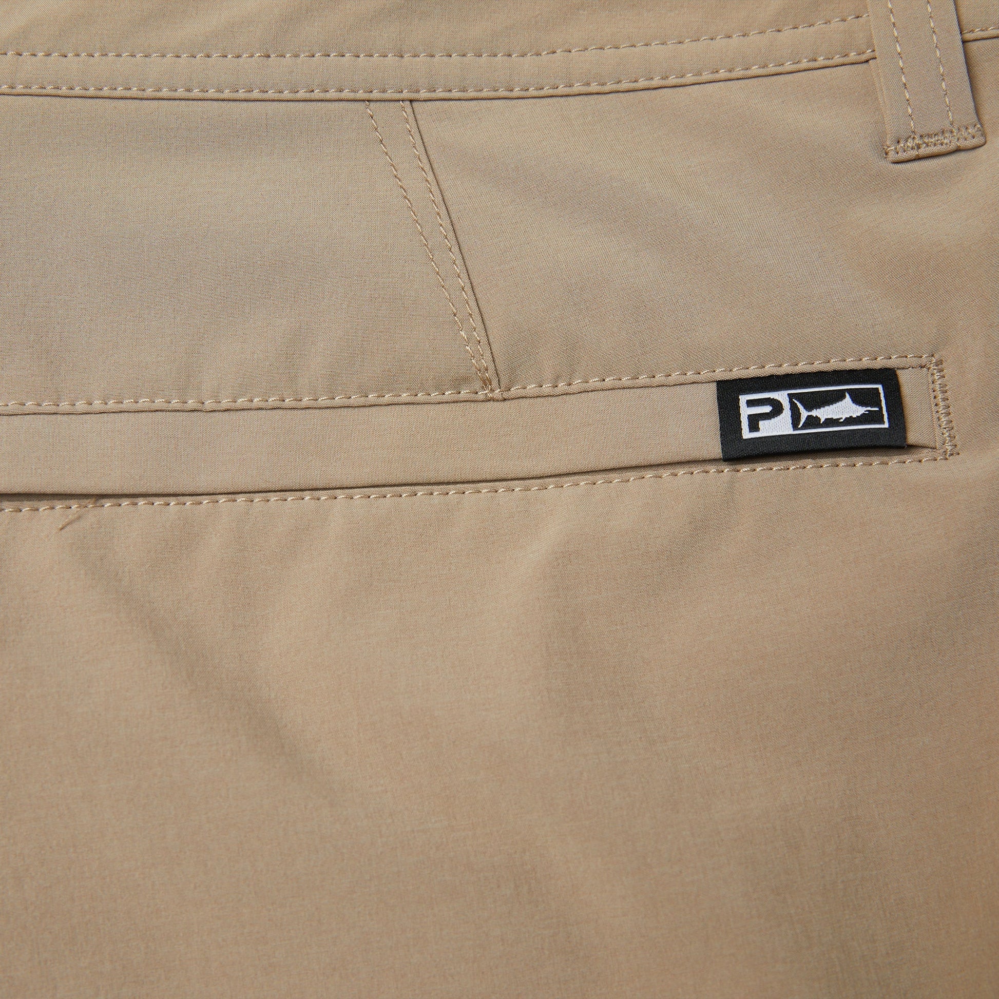 Pelagic Quality | Hybrid Shorts 18" - Mako
